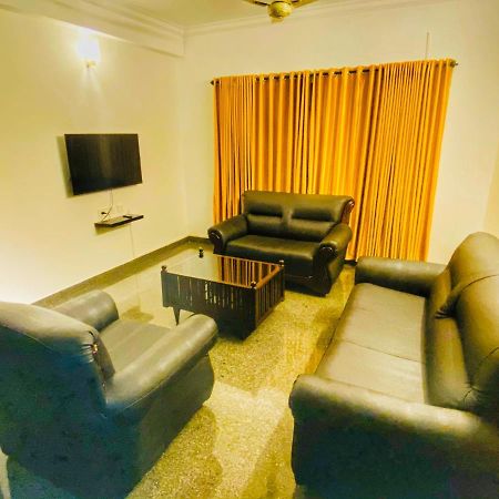 Beersheba Three Bed Room A/C Apartments Thiruvananthapuram Bagian luar foto