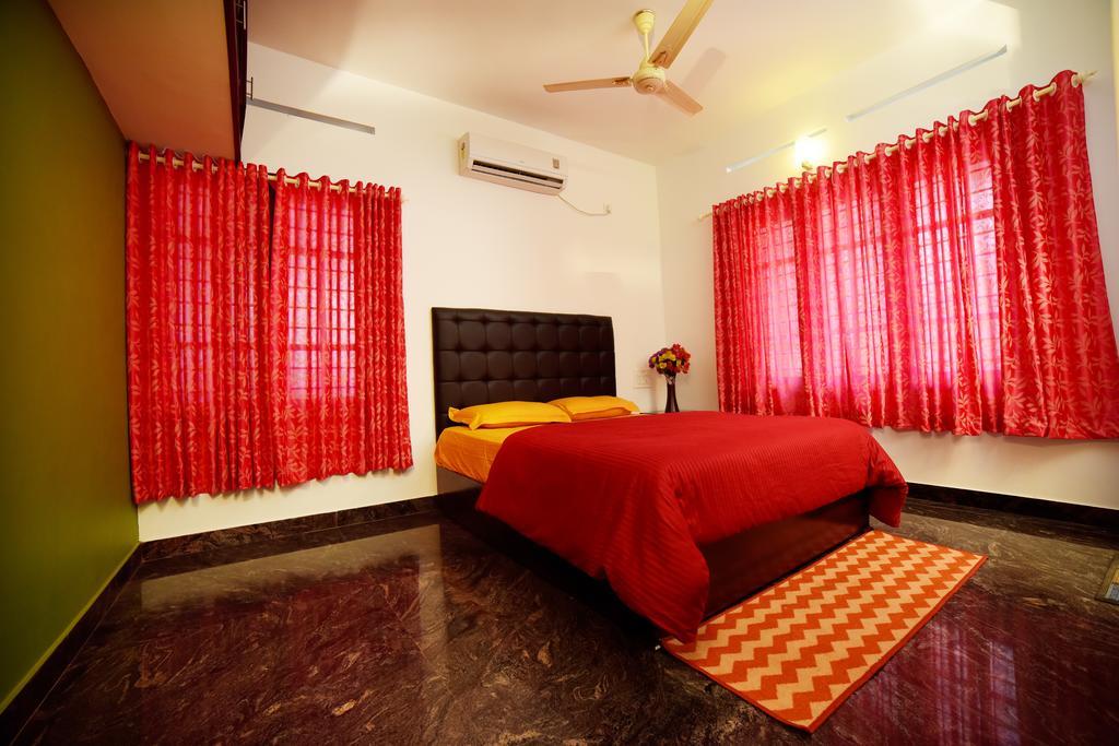 Beersheba Three Bed Room A/C Apartments Thiruvananthapuram Bagian luar foto